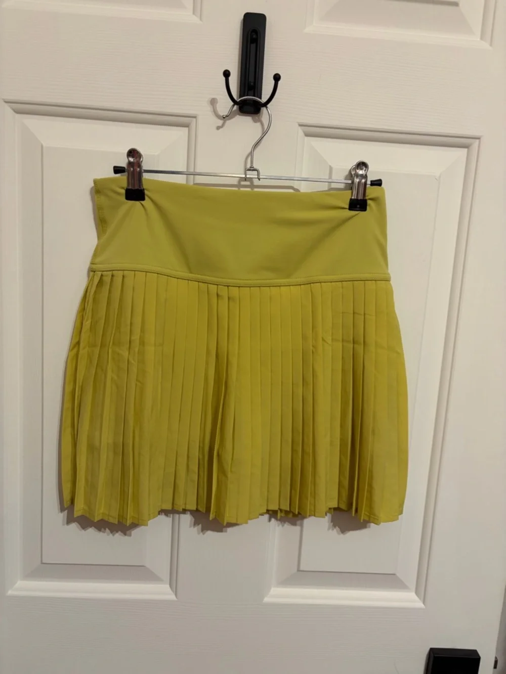 NWT Fabletics tennis skirt - Picture 2 of 4